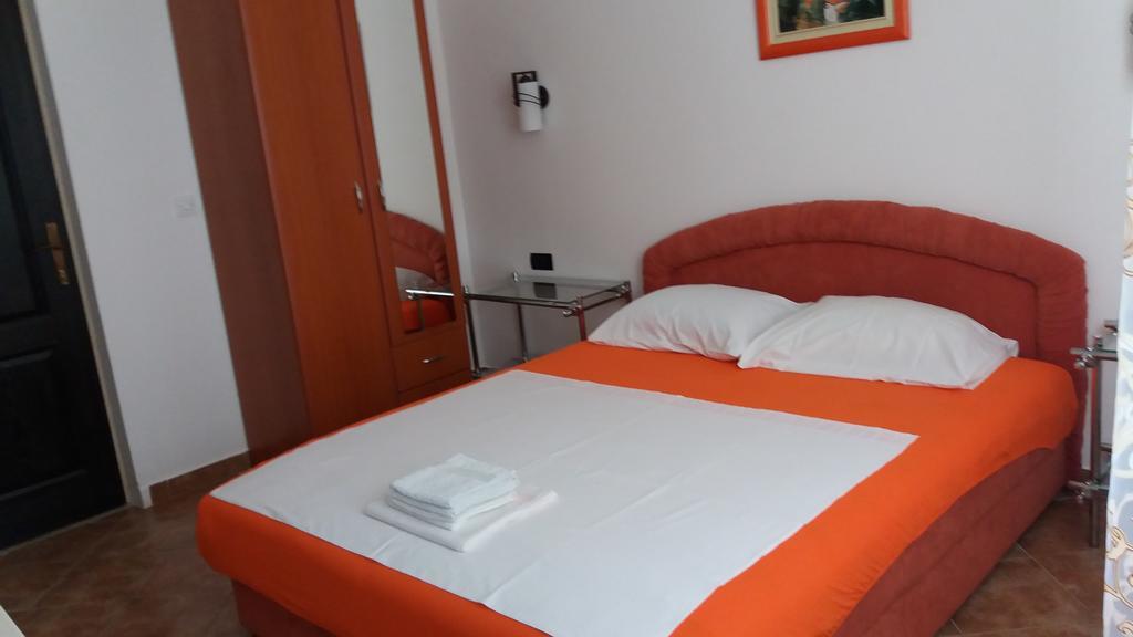 Apartmani Luka Χέρτσεγκ Νόβι Εξωτερικό φωτογραφία
